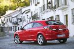 Opel Astra GTC 2005 года